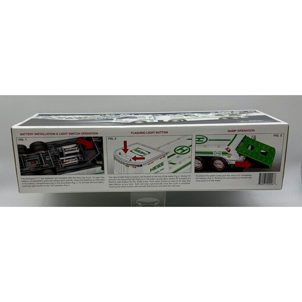 2006 Hess Toy Truck‎ and Helicopter With Lights And Spinning Blades Brand New - Picture 2 of 3